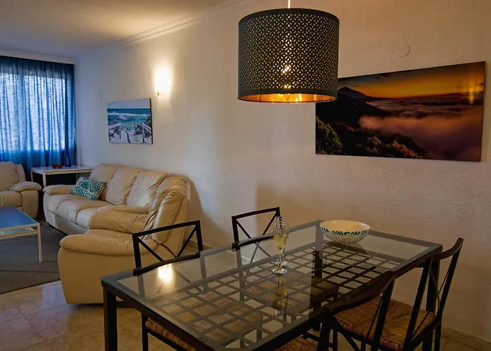 Azahara Cerca Playa Vistas Cristianos Apartman *