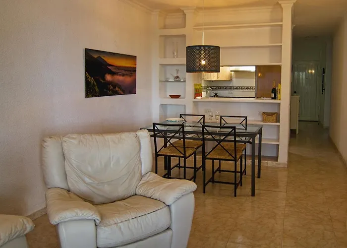 Azahara Cerca Playa Vistas Cristianos *